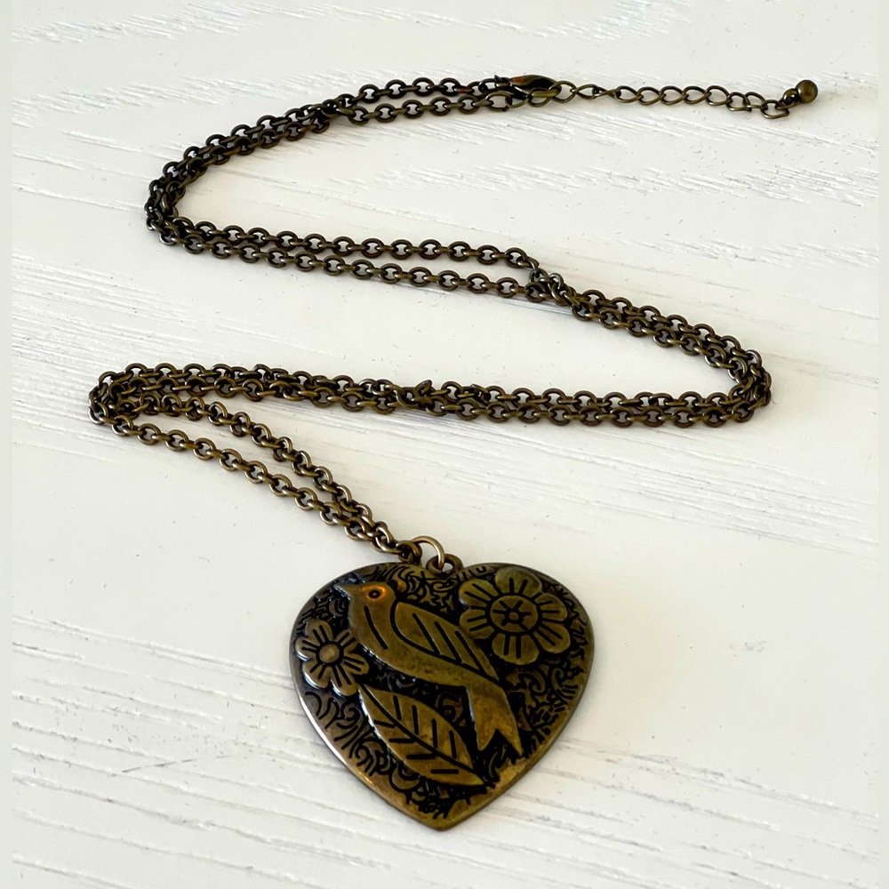 Forever 21 - Long, gold, heart shaped necklace with bird design